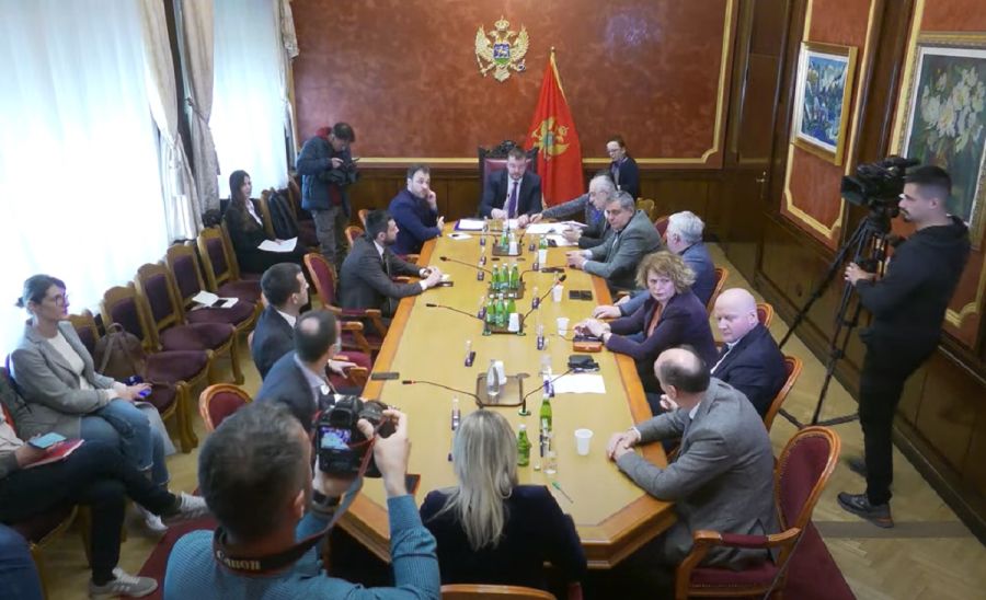 Mitropolit Amfilohije i Veljko Belivuk "stopirali" dnevni red odbora za pravosuđe 1