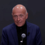 Kozirjev: Putin rukovodi Potemkinovom vojskom 11