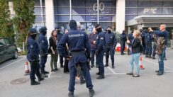 Članovi organizacije "Dostojni Srbije" upali u zgradu RTS-a, Ministarstvo osudilo ovaj potez (FOTO) 2