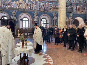 U Nišu održana šetnja i pomen za Đinđića 2 U Nišu održana šetnja i pomen za Đinđića 2