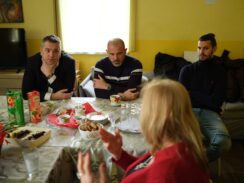 Crveno-beli uručili poklone za 8. mart, a Mozzart vrednu novčanu donaciju 2