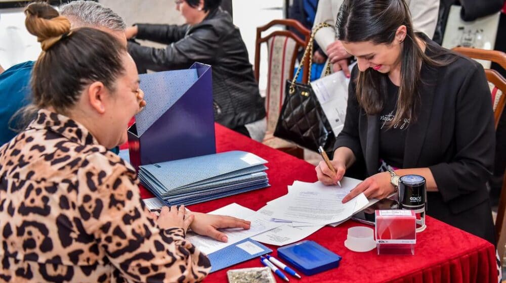 Regres od 150 miliona dinara za prevoz 20.000 srednjoškolaca u Vojvodini 1