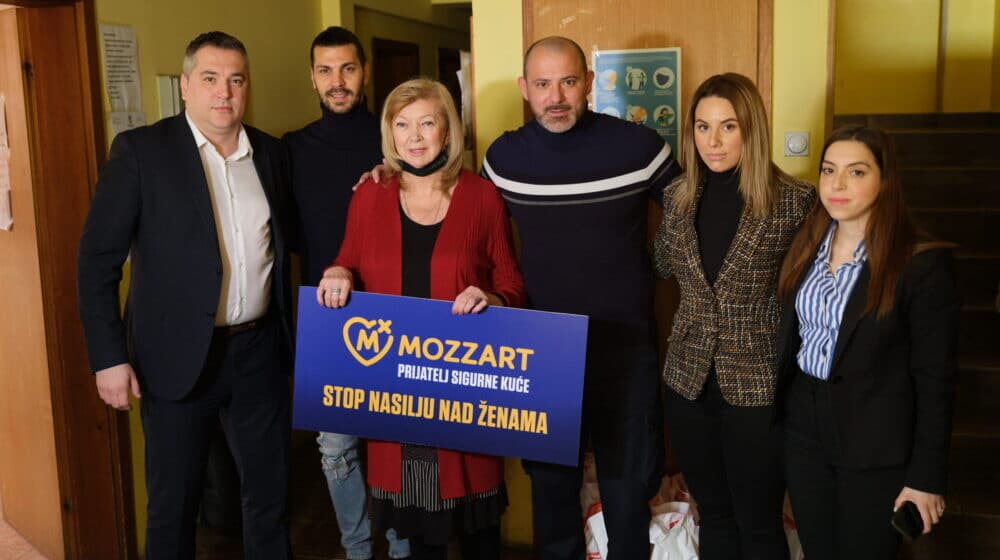 Crveno-beli uručili poklone za 8. mart, a Mozzart vrednu novčanu donaciju 1