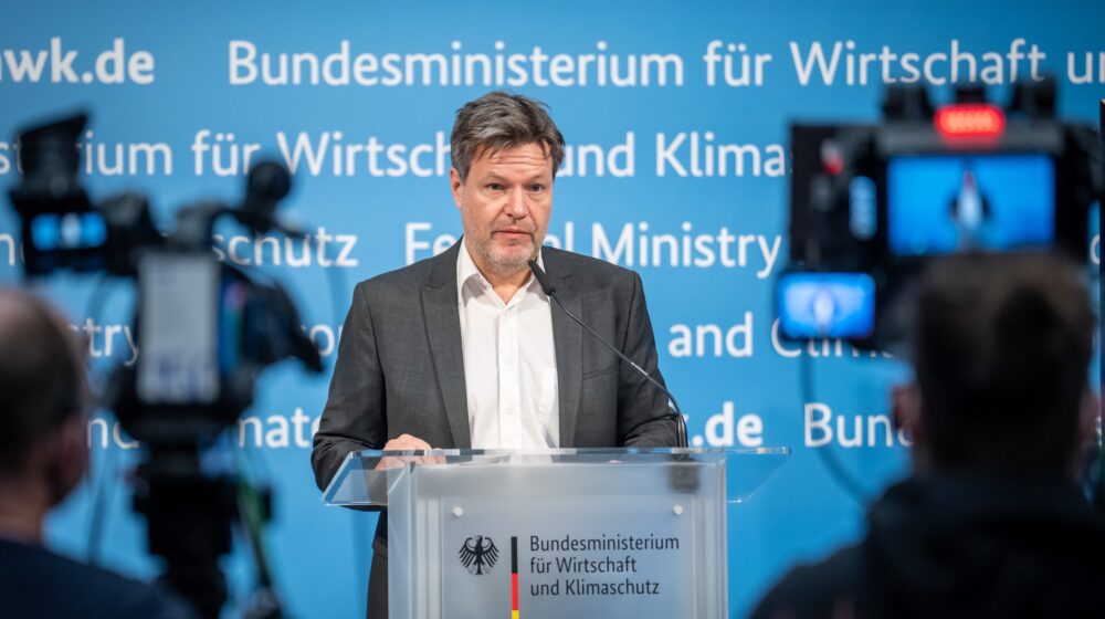 Nemački ministar: Evropski embargo na rusku naftu moguć za nekoliko dana 1