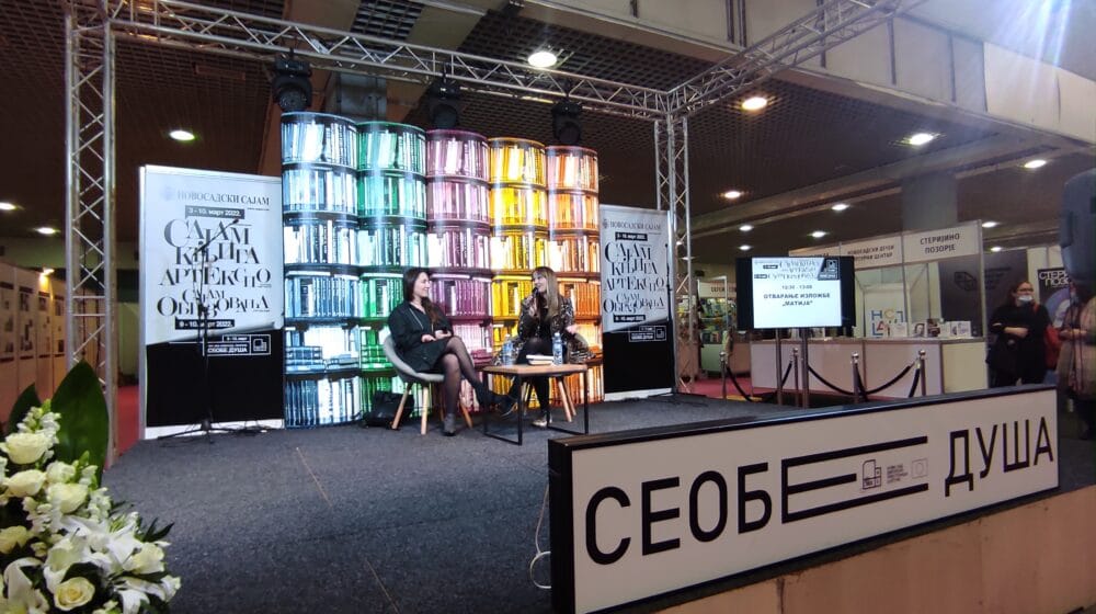 Izložbom “Novi Sad kroz knjigu”, dodelom nagrada i programom “Seobe duša” počeo Sajam knjiga u Novom Sadu 1