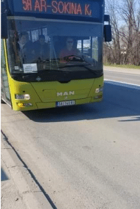 U Šapcu roditelji tvrde da vozač autobusa nije hteo da vozi decu dok ne plate kartu 2