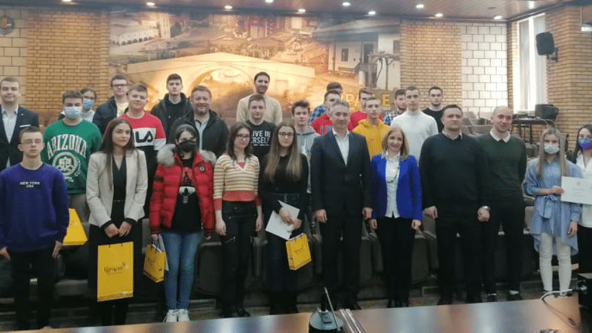 Vranje: Gradonačelnik podelio sertifikate polaznicima Smart učionice 1