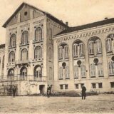 Staro zdanje u Aranđelovcu: Za simbol grada knez Mihailo podigao kredit 4