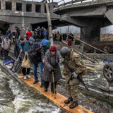 Vlasti Černigova: Rusi uništili most korišćen za evakuaciju civila   6