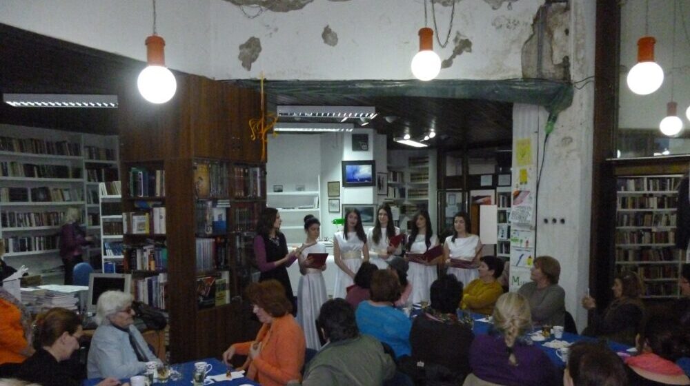 Kladovo: Osmi mart uz šoljicu kafe u biblioteci 1