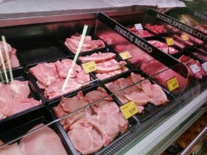 Da li meso postaje luksuz u ishrani: Šta pokazuju cene u mesarama u Novom Sadu, Jagodini, Vranju, Novom Pazaru, Nišu, Subotici, Majdanpeku, Šapcu, Kragujevcu, Zaječaru, Užicu i Zrenjaninu 10