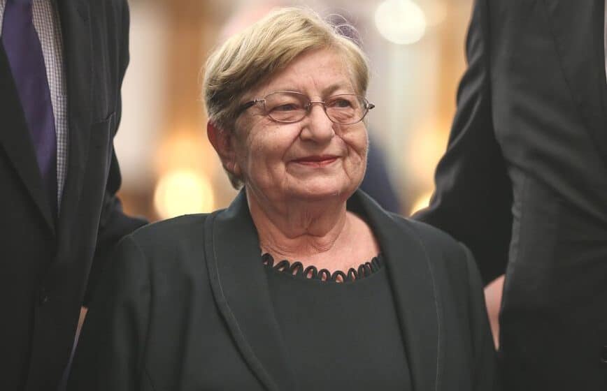 Preminula Vesna Bosanac, ratna upravnica vukovarske bolnice 1