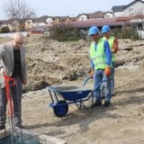 Novi Sad: Postavljen kamen temeljac za vrtić u Adicama 9