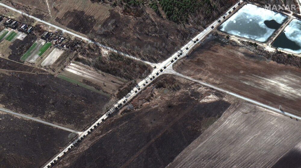 Satelitski snimci: Ruski konvoj od 64 kilometra se približava Kijevu (FOTO) 1