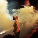 Aktivisti prekinuli raspravu o planu Novog Sada, bacili dimne bombe tokom sednice (VIDEO) 15