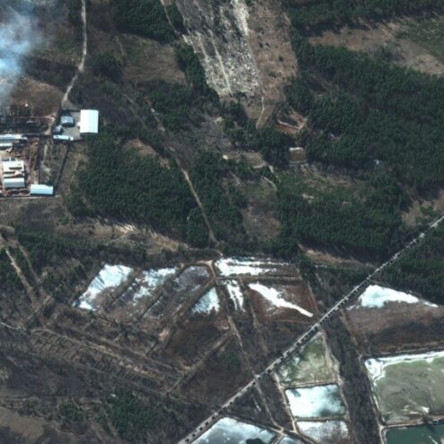 Satelitski snimci: Ruski konvoj od 64 kilometra se približava Kijevu (FOTO) 2 Satelitski snimci: Ruski konvoj od 64 kilometra se približava Kijevu (FOTO) 2