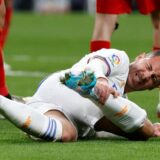 Eden Azar odlučio da ide na operaciju, oporavak 50 dana 5