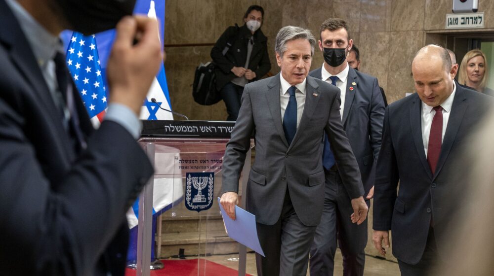 Premijer Izraela Benet testiran pozitivno na kovid-19 posle sastanka sa Blinkenom 1