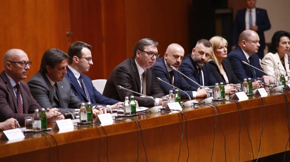 Milo Lompar: Režim Vučić-Brnabić ukinuo je srpsku državnost na Kosovu 1