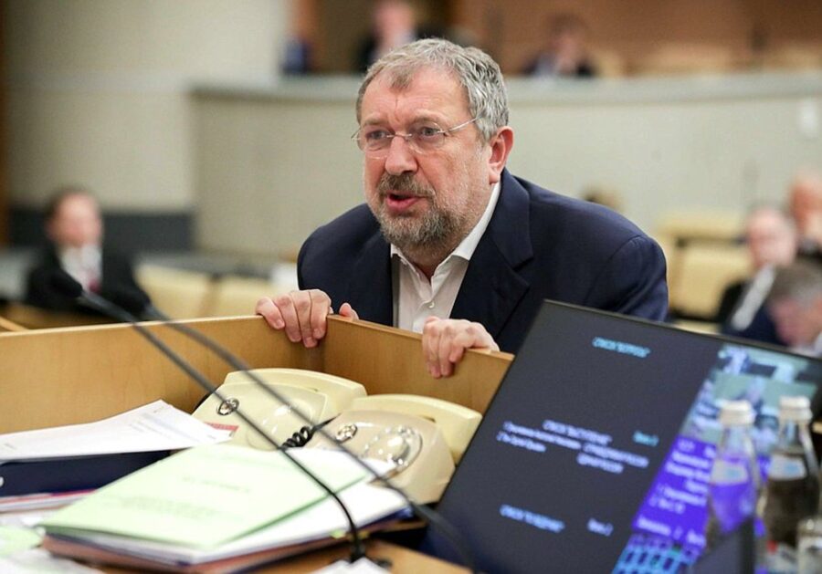 Deputati Dume nevoljno se odriču svojih stanova u Majamiju, biznisa u Evropi, milijarda na stranim računima 2 Deputati Dume nevoljno se odriču svojih stanova u Majamiju, biznisa u Evropi, milijarda na stranim računima 2