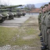 "Nastavljamo da nabaljamo opremu za Vojsku": Ministar Stefanović u Vranju 4