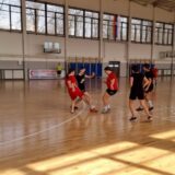 Dečaci iz Prve osnovne škole i devojčice iz Nade Matić najbolji u malom fudbalu 8