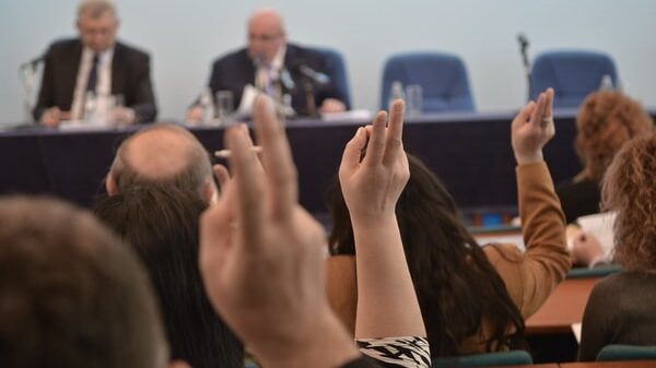 Nova ekonomija: Jagodina daje 57.000 evra za put zdravstvenih radnika, privrednika i političara u Hurgadu 1