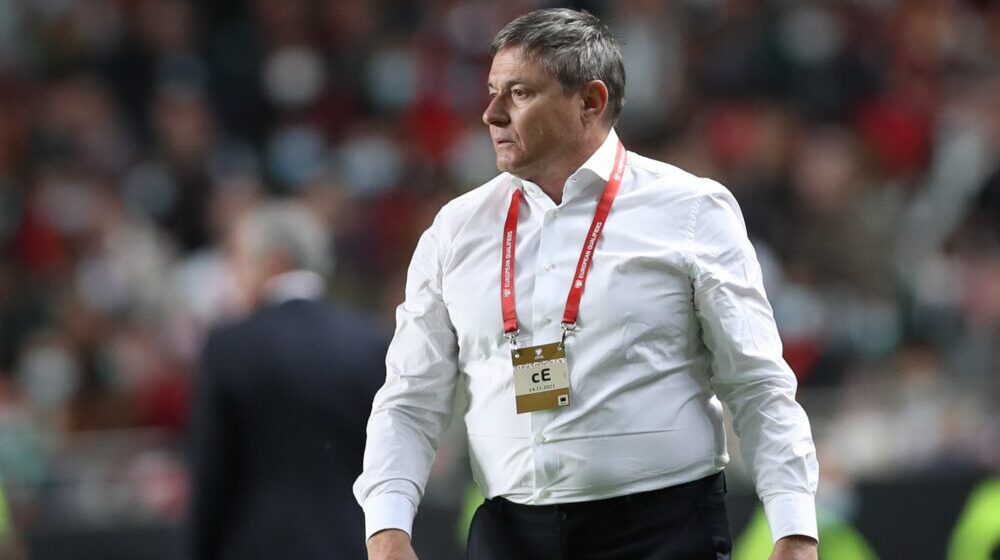 Nema ništa eventualno: Piksi, pogledaj opet na sat, vreme je da se krivi kičma 1