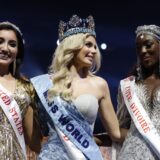 Poljakinja Karolina Bielavska 70. Mis sveta 3