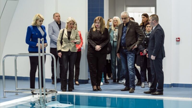 Ministarka Kisić u poseti Domu „Kolevka“ u Subotici: Izgrađeni novi objekti za boravak dece koja imaju određene smetnje 1