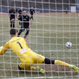 Crno-beli jedva do VAR trijumfa 12