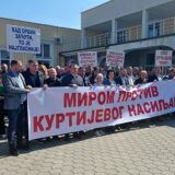 Srbi neće napustiti institucije Kosova, ali će se sami suspendovati   8