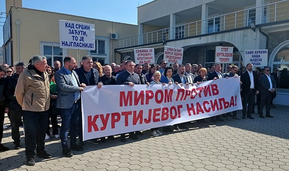 Srbi neće napustiti institucije Kosova, ali će se sami suspendovati   1