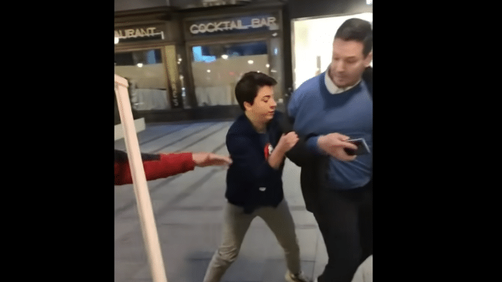 Nakon sukoba u centru Beograda: Šarović tvrdi da je udaren pesnicom u leđa, Aja Jung pominje "dorćolski kodeks" 1