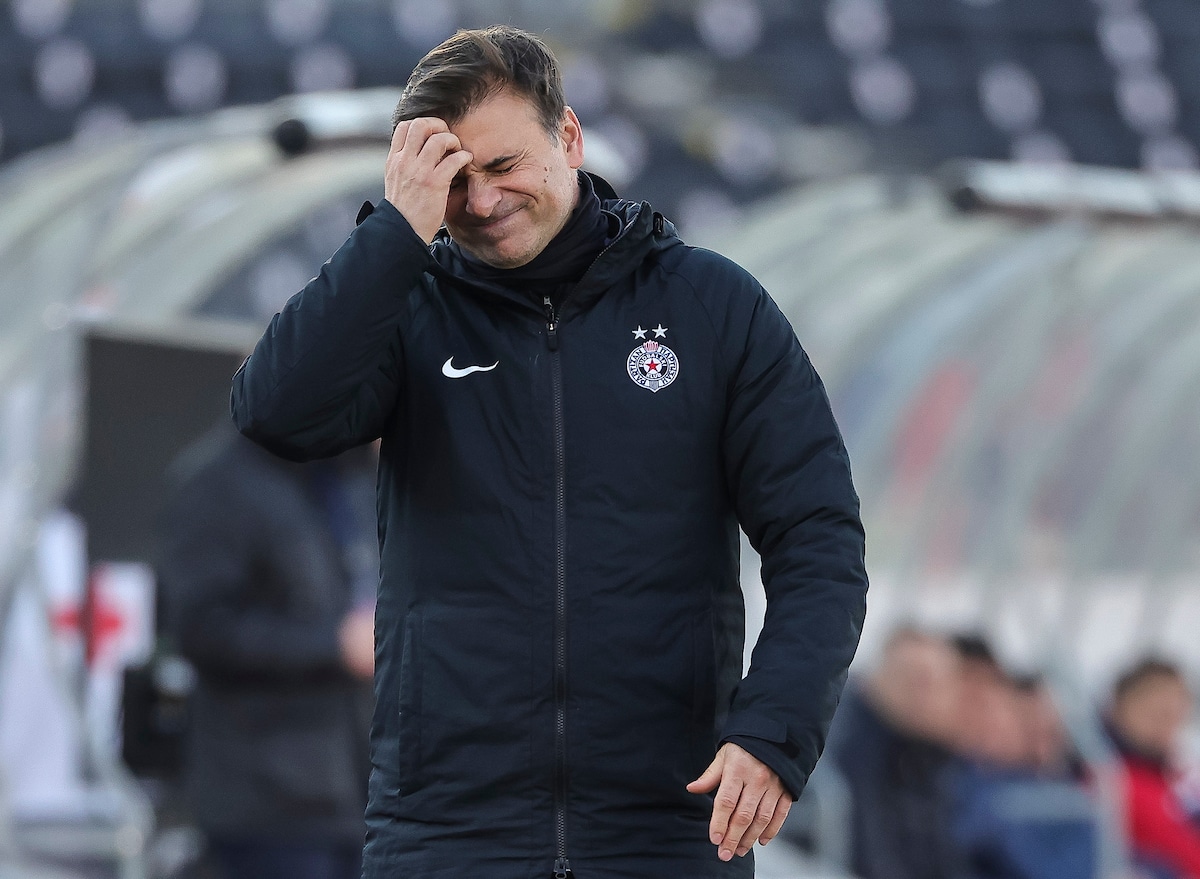 Crno-beli nepovezani, nervozni i jalovi 2 Crno-beli nepovezani, nervozni i jalovi 2