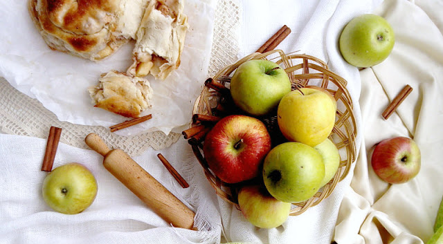 Recept nedelje: Testo sa jabukama 1