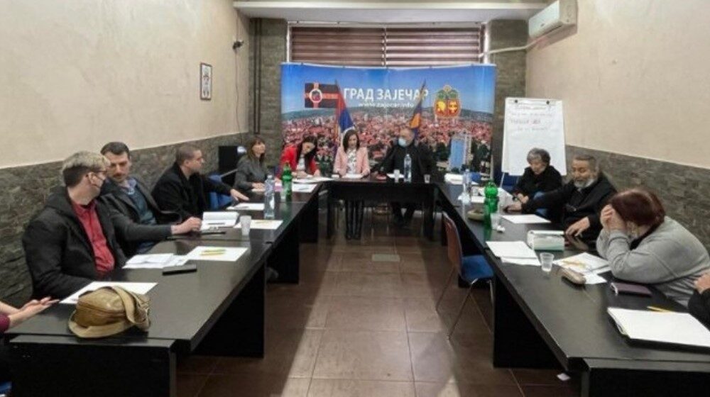 U Zaječaru održana tribina pod nazivom "Da li znamo?" 1