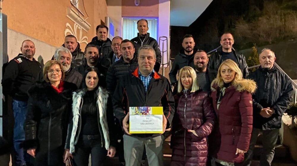 Sinovi Stanike Gligorijević, koja je stradala na naplatnoj rampi Doljevac, podržali listu "Ujedini za pobedu Knjaževca" 1