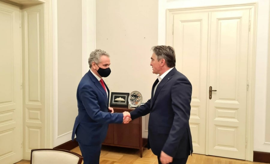 EU prihvatila Komšićev predlog da strane trupe uđu u povratnička naselja u RS 1