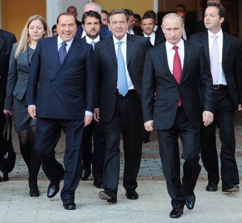 En Eplbaum: Sve dok Rusijom vlada Putin, onda je i Rusija u ratu sa nama 5 En Eplbaum: Sve dok Rusijom vlada Putin, onda je i Rusija u ratu sa nama 5