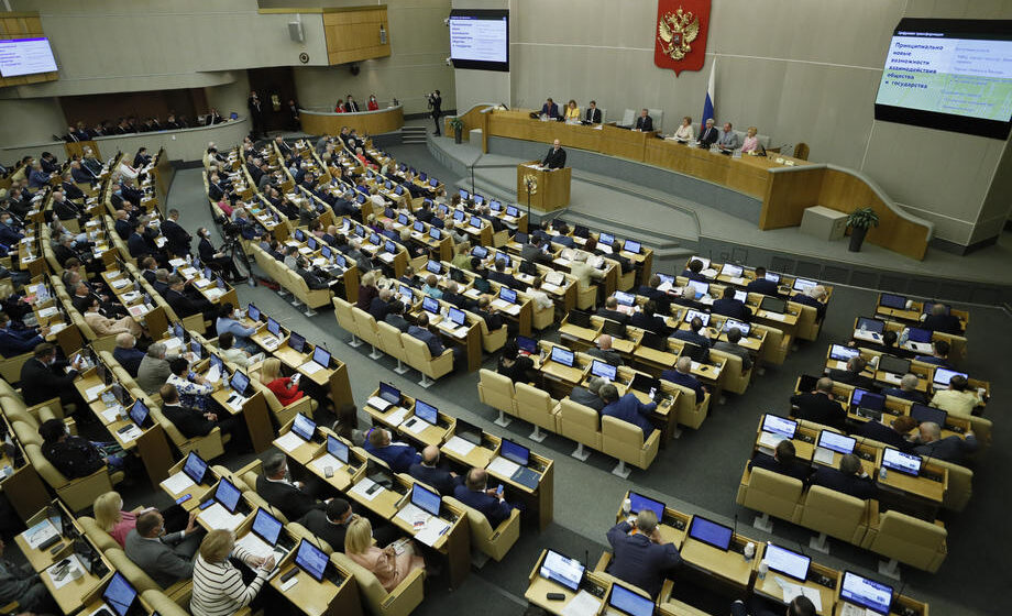 Deputati Dume nevoljno se odriču svojih stanova u Majamiju, biznisa u Evropi, milijarda na stranim računima 1