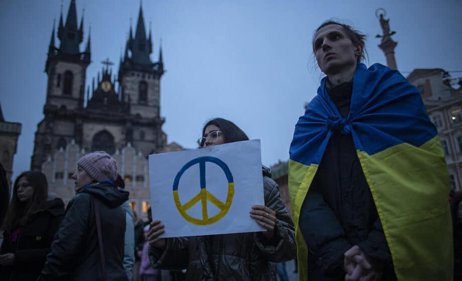 Protesti u Pragu i Londonu protiv rata u Ukrajini 1