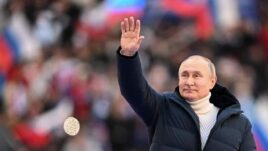 Putinov miting pred 200.000 građana na stadionu u Moskvi (FOTO) 6