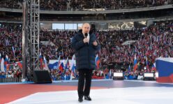 Putinov miting pred 200.000 građana na stadionu u Moskvi (FOTO) 9