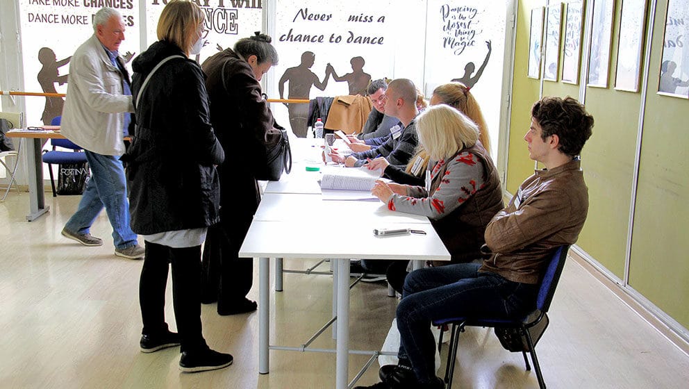 Na Konjarniku juče treći put glasali: Kad glasanje postane navika 1