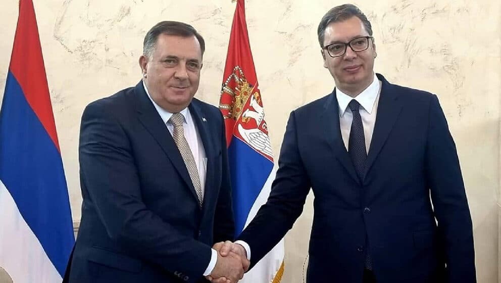 Vučić i Dodik poželeli sreću reprezentaciji: Predsednik Srbije objavio s kim će gledati utakmicu 16