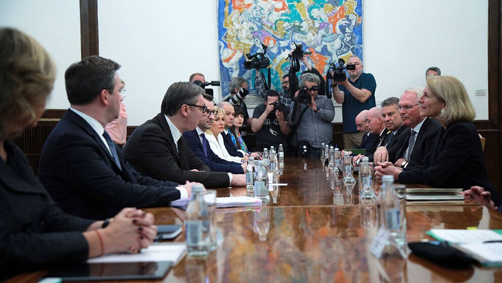 Sastanak Vučića i Donfrid: Pomoćnica državnog sekretara SAD poručila da čitav Zapadni Balkan treba da uđe u EU 1