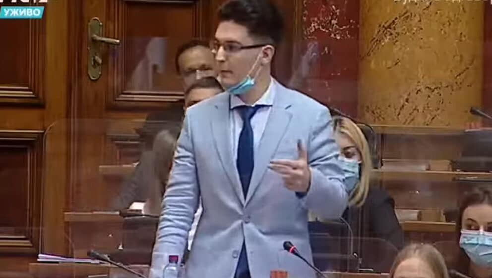 Luka Kebara i Večernje novosti brane Danila Vučića od Danasa 1
