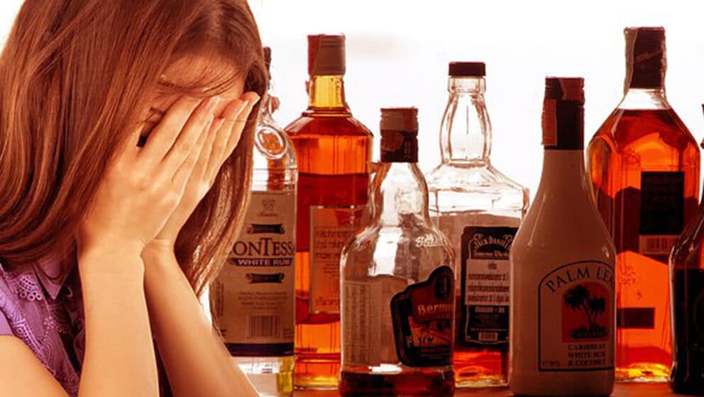 "U Srbiji lekari ne prepoznaju alkoholizam, pa nekoga godinama leče od visokog pritiska ili čira na želucu" 1 "U Srbiji lekari ne prepoznaju alkoholizam, pa nekoga godinama leče od visokog pritiska ili čira na želucu" 1