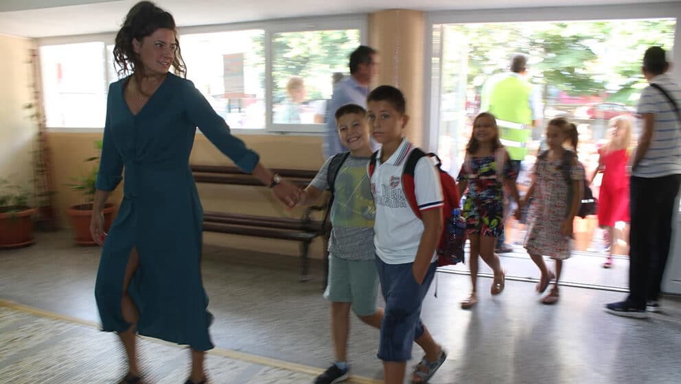 Beograd obezbedio besplatan paket udžbenika za đake prvog i drugog razreda 1